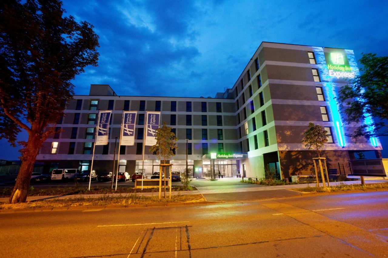 Holiday Inn Express - Darmstadt By Ihg Zewnętrze zdjęcie